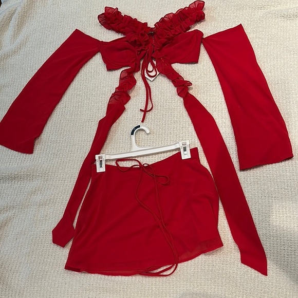 Outcast NWT Vibrant Red Top and Skirt Set - Picture 3 of 6